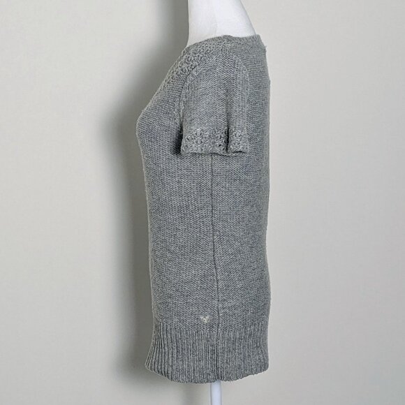 AMERICAN EAGLE LIVE YOUR LIFE Women's Short Sleeve Knit Sweater Size M Gray - Picture 3 of 6
